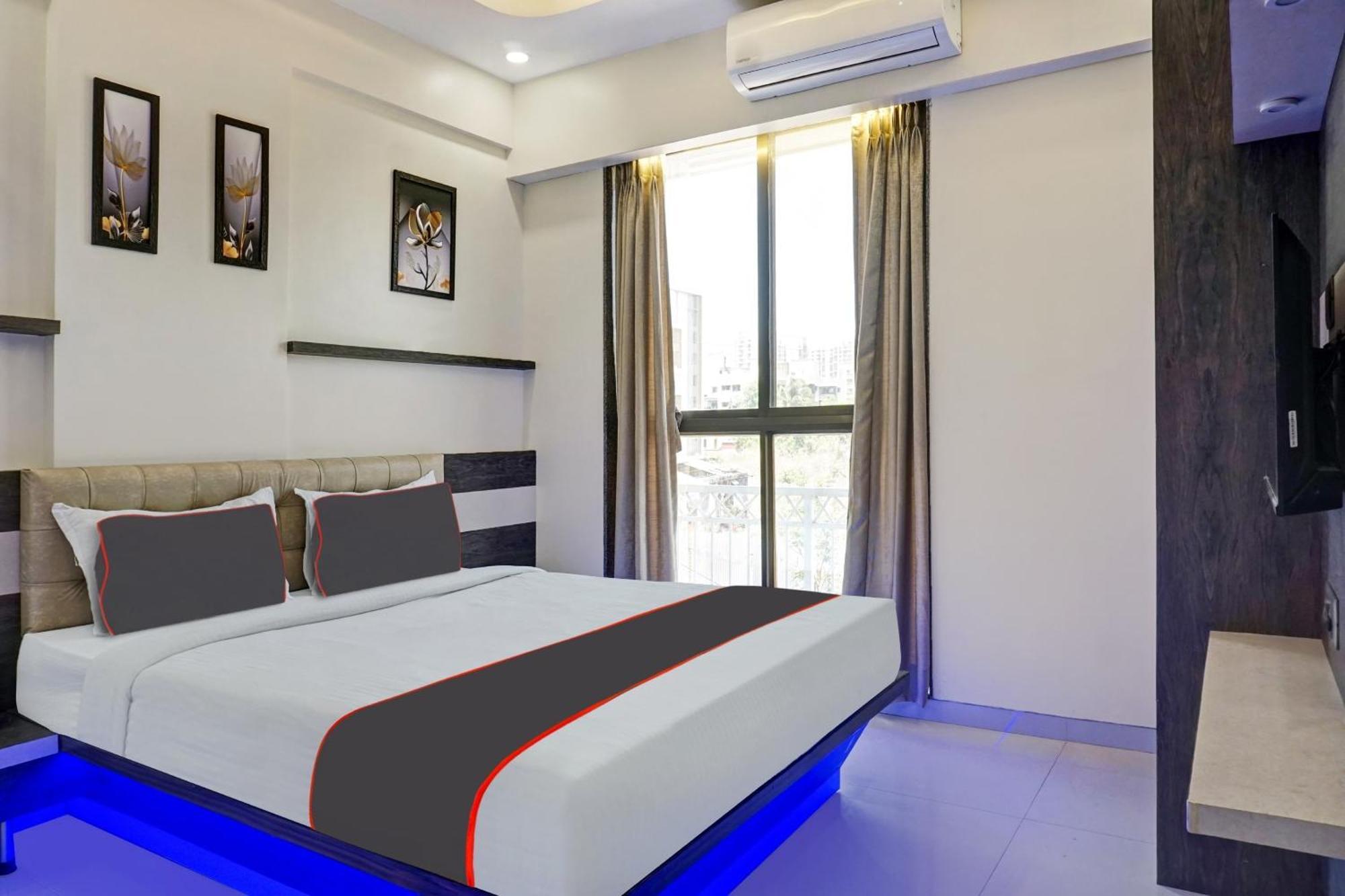 Hotel Super Townhouse Poona Royal Pimpri-Chinchwad Exteriér fotografie