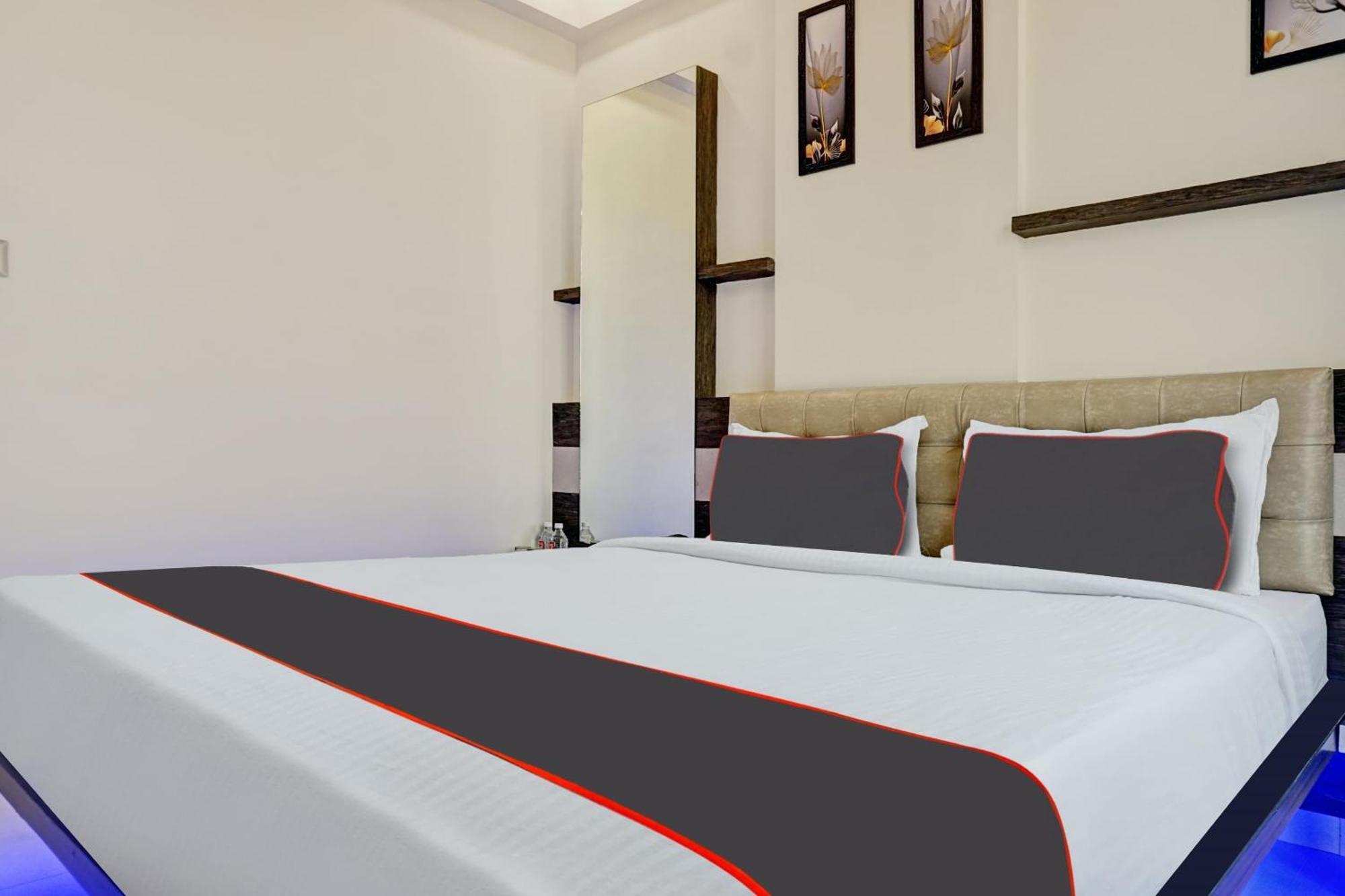 Hotel Super Townhouse Poona Royal Pimpri-Chinchwad Exteriér fotografie